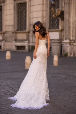 Alamour The Label Emiliana - White Fitted Gowns