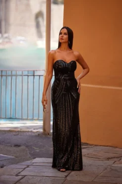 Alamour Made-To-Order NEW ARRIVALS Saemira - Black 2 Alamour Made-To-Order NEW ARRIVALS Saemira - Black