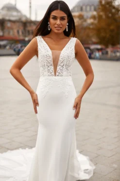 Alamour Made-To-Order Bridal Gowns Nazan Gown