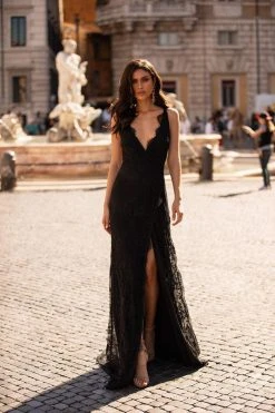 Alamour The Label PROM & FORMAL Cristina - Black 14 Alamour The Label PROM & FORMAL Cristina - Black