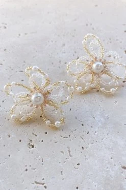 Alamour The Label Earrings Amour Flower Pearl Studs 4 Alamour The Label Earrings Amour Flower Pearl Studs