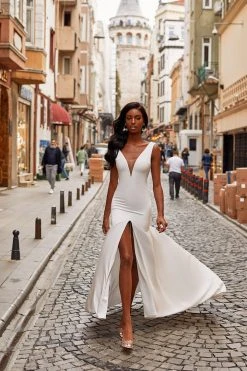 Alamour Made-To-Order Sevyn Gown