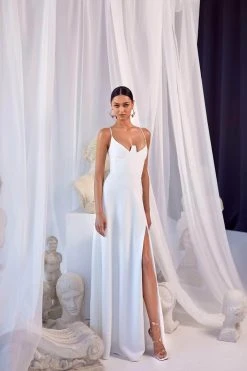 Alamour The Label Alma - White A-Line Gowns