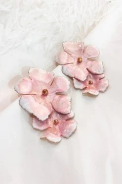 Alamour The Label Stella Baby Pink Flower Studs