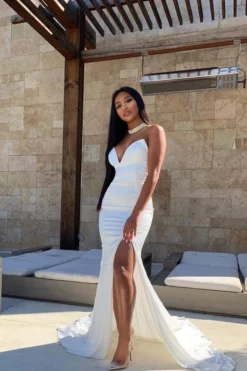 Alamour The Label Mabelle - White Fitted Gowns