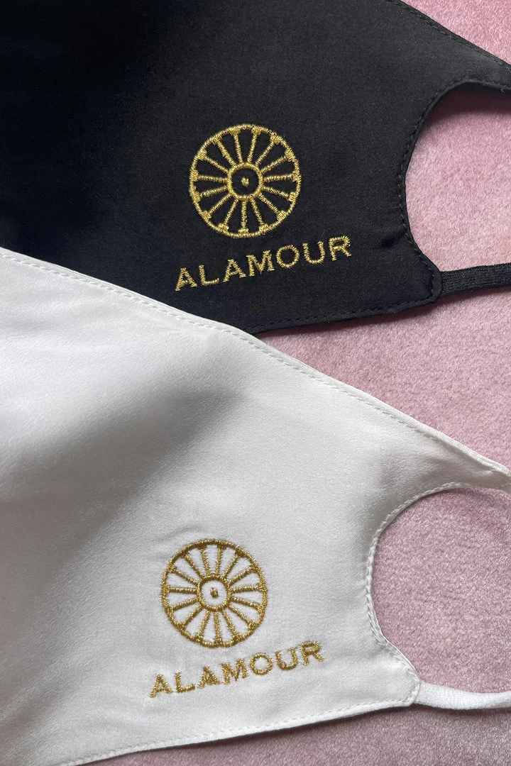 Alamour The Label Silk Face Mask - Black Alamour The Label Silk Face Mask - Black