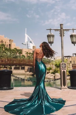 Alamour The Label Pascala Gown - Emerald Fitted Gowns